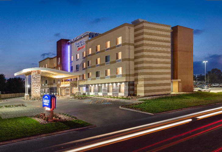 FAIRFIELD INN & SUITES COLUMBUS AIRPORT Columbus OH 4300