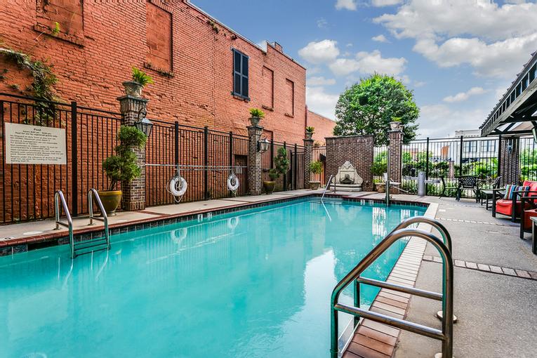 HAMPTON INN® & SUITES MOBILE DOWNTOWN Mobile AL 62 South Royal 36602