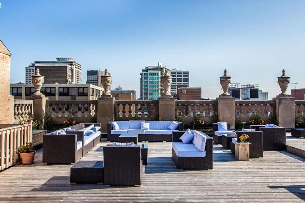 MARGARITA EUROPEAN INN, ASCEND HOTEL COLLECTION Evanston IL 1566 Oak