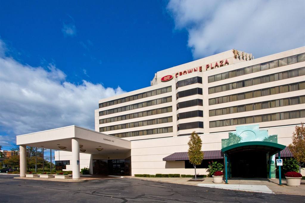 CROWNE PLAZA AUBURN HILLS, AN IHG HOTEL Auburn Hills MI 1500 Opdyke