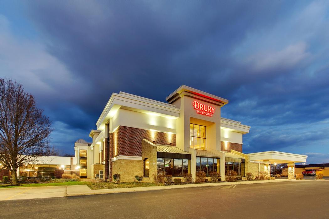 DRURY INN POPLAR BLUFF Poplar Bluff MO 2220 North Westwood 63901