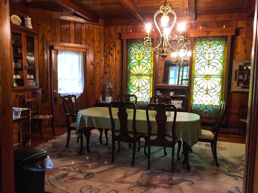 MILL POND INN Northport MI 202 West 3rd 49670