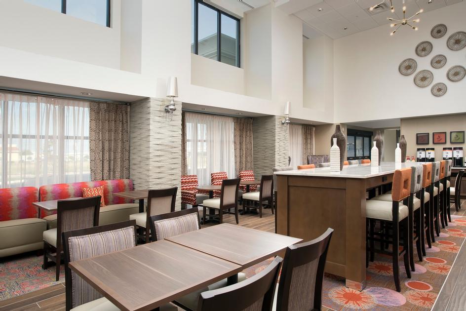 HAMPTON INN® & SUITES SAN ANTONIO LACKLAND AFB SEAWORLD San Antonio