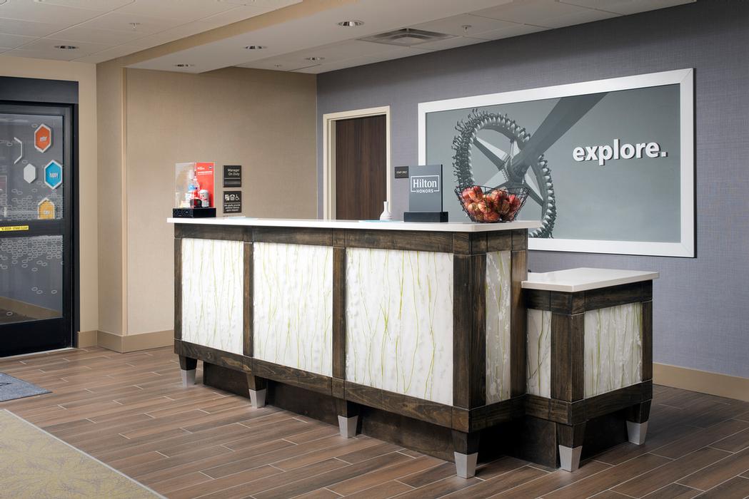 HAMPTON INN® & SUITES SAN ANTONIO LACKLAND AFB SEAWORLD San Antonio