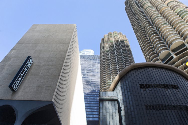 HOTEL CHICAGO DOWNTOWN, AUTOGRAPH COLLECTION BY MARRIOTT® Chicago IL
