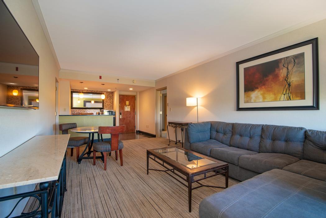 HOLIDAY INN EXPRESS® STONY BROOK AN IHG HOTEL Stony Brook NY 3131