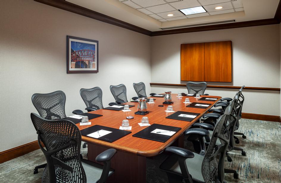 HILTON GARDEN INN CHICAGO O'HARE AIRPORT Des Plaines IL 2930 South