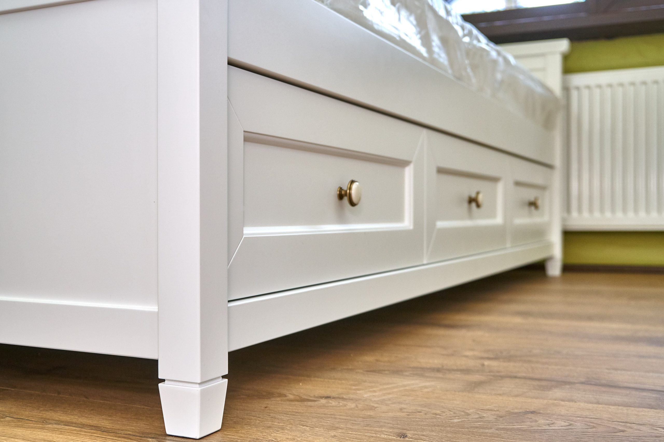 6 Ways To Free Up Space In Your Home HousesItWorld