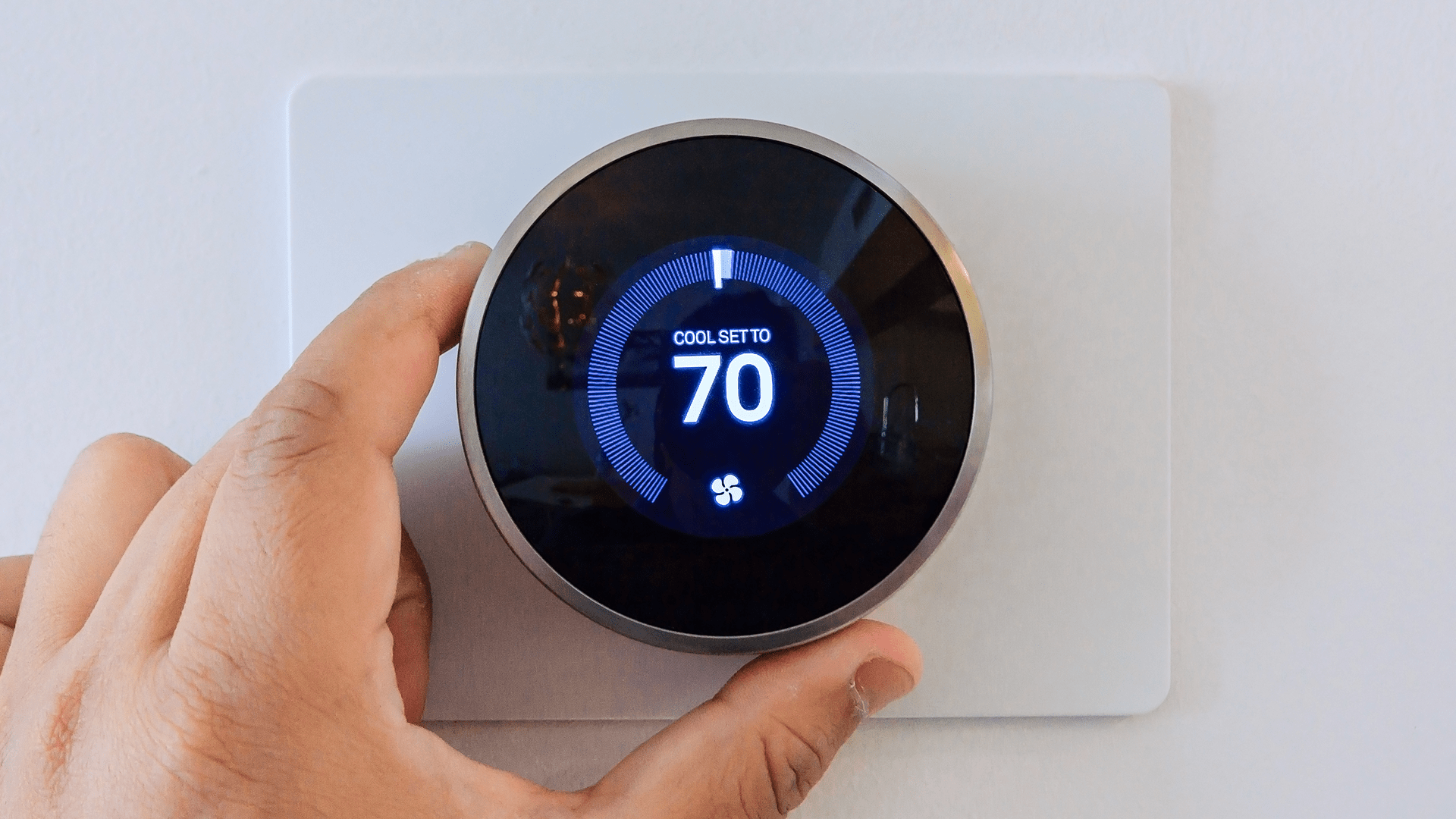 Smart Thermostats Are They Worth It? HousesItWorld