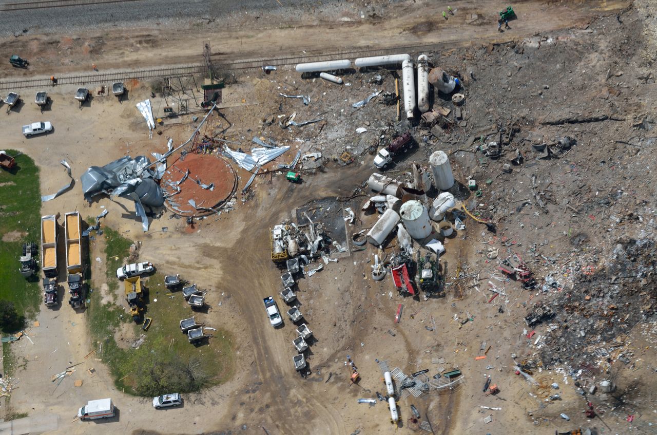 Dangerous Ammonium Nitrate Fertilizer Losing Favor In Texas Houston