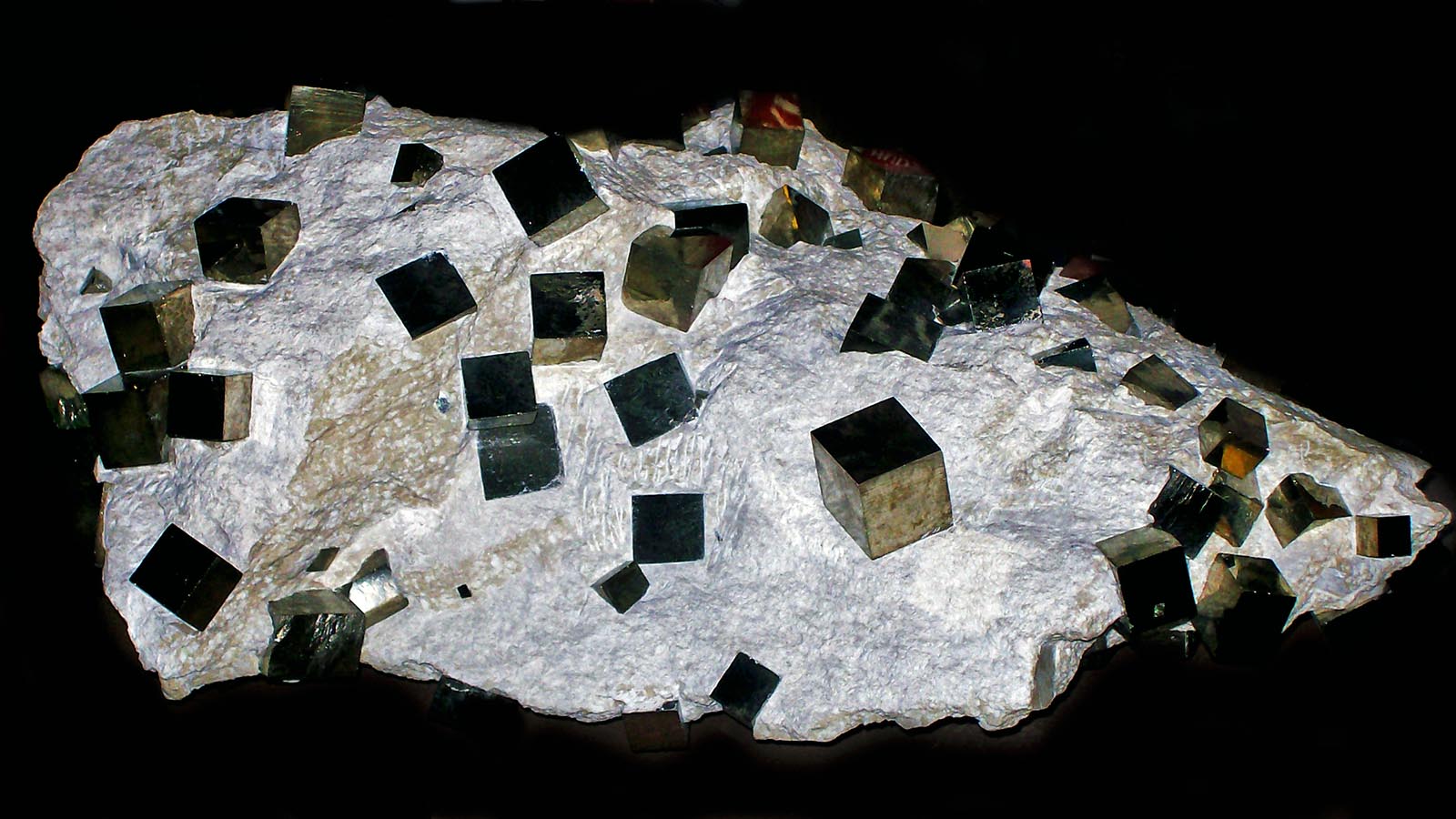Pyrite Vs Gold