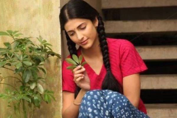 தனுஷின் 3 படத்தில் ஸ்ருதிஹாசனுக்கு பதில் முதலில் நடிக்க இருந்தது இந்த நடிகையா?… நல்ல சாய்ஸ் தான் தனுஷின் 3 படத்தில் ஸ்ருதிஹாசனுக்கு பதில் முதலில் நடிக்க இருந்தது இந்த நடிகையா?… நல்ல சாய்ஸ் தான்