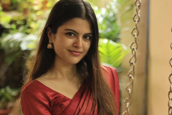 இயக்குநர் அவதாரம் எடுக்கும் லப்பர் பந்து நடிகை.. படத்தின் ஹீரோ இவரா இயக்குநர் அவதாரம் எடுக்கும் லப்பர் பந்து நடிகை.. படத்தின் ஹீரோ இவரா