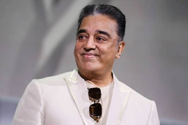 கமல்ஹாசனை இயக்க ஆசை, வடசென்னை 2 ரிலீஸ்?.. இயக்குநர் உடைத்த ரகசியம் கமல்ஹாசனை இயக்க ஆசை, வடசென்னை 2 ரிலீஸ்?.. இயக்குநர் உடைத்த ரகசியம்