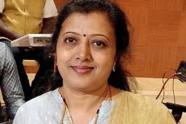 பாடலாசிரியர் தாமரையின் மகனை பார்த்துள்ளீர்களா?… இவ்வளவு பெரியவராக வளர்ந்துட்டாரே பாடலாசிரியர் தாமரையின் மகனை பார்த்துள்ளீர்களா?… இவ்வளவு பெரியவராக வளர்ந்துட்டாரே
