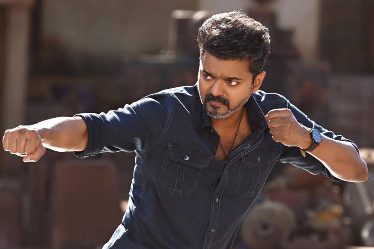 போட்றா வெடிய, விஜய்யின் ஜனநாயகன் படத்திற்கு கிடைத்த தணிக்கை சான்றிதழ்… ரிலீஸிற்கு தயாரான படம் போட்றா வெடிய, விஜய்யின் ஜனநாயகன் படத்திற்கு கிடைத்த தணிக்கை சான்றிதழ்… ரிலீஸிற்கு தயாரான படம்