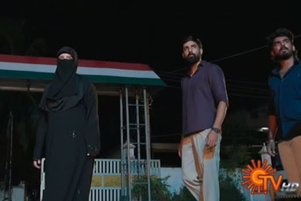 ஆதி குணசேகரனை முட்டாளாக்கி மண்டபத்தில் இருந்து வெளியே வந்த தர்ஷன்.. பரபரப்பான கட்டத்தில் எதிர்நீச்சல் தொடர்கிறது ஆதி குணசேகரனை முட்டாளாக்கி மண்டபத்தில் இருந்து வெளியே வந்த தர்ஷன்.. பரபரப்பான கட்டத்தில் எதிர்நீச்சல் தொடர்கிறது