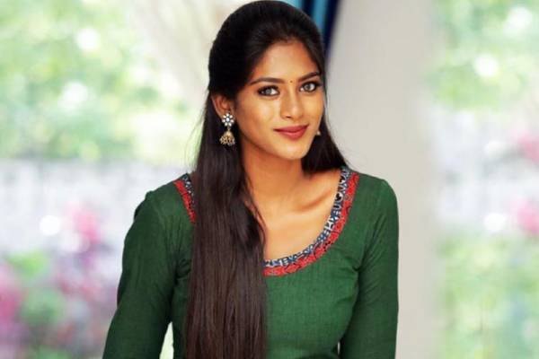 இந்த தெலுங்கு சீரியல் ரீமேக்கில் தான் நடிக்கிறாரா வினுஷா… வெளிவந்த தகவல் இந்த தெலுங்கு சீரியல் ரீமேக்கில் தான் நடிக்கிறாரா வினுஷா… வெளிவந்த தகவல்