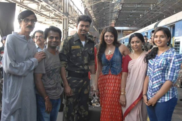 துப்பாக்கி படப்பிடிப்பில் எடுக்கப்பட்ட புகைப்படங்கள்.. Unseen போட்டோஸ் துப்பாக்கி படப்பிடிப்பில் எடுக்கப்பட்ட புகைப்படங்கள்.. Unseen போட்டோஸ்