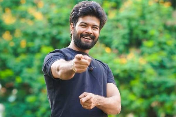பிரபல இயக்குனரை வீட்டிற்கு சென்று சந்தித்த பிக்பாஸ் 8 நிகழ்ச்சி புகழ் விஷால்… யாரை பாருங்க பிரபல இயக்குனரை வீட்டிற்கு சென்று சந்தித்த பிக்பாஸ் 8 நிகழ்ச்சி புகழ் விஷால்… யாரை பாருங்க