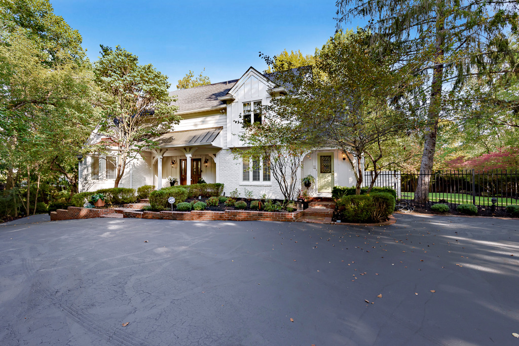 On the market A traditional Americanstyle home in Washington Township