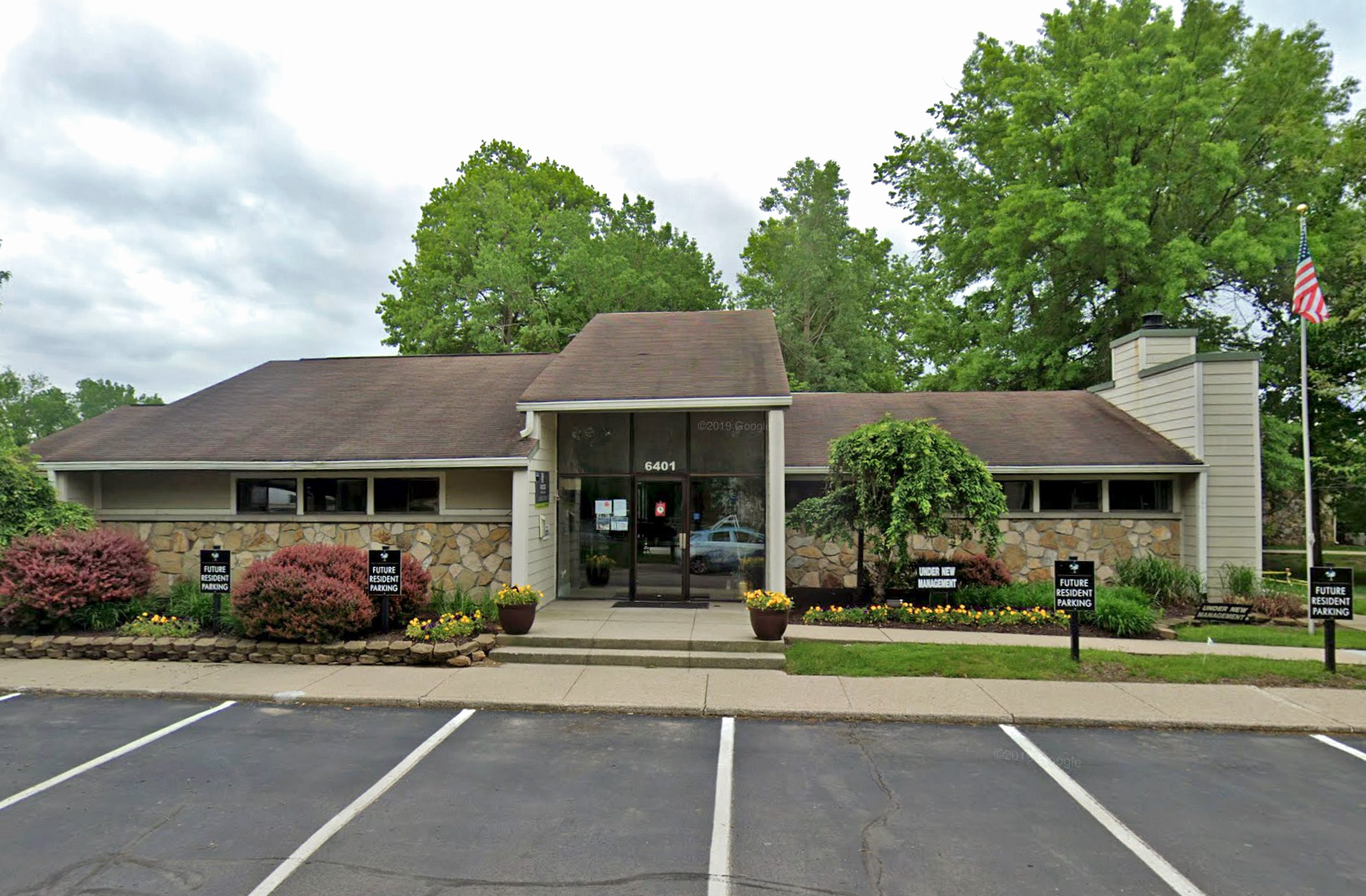 Indy area’s largest apartment complex sold in sixproperty deal