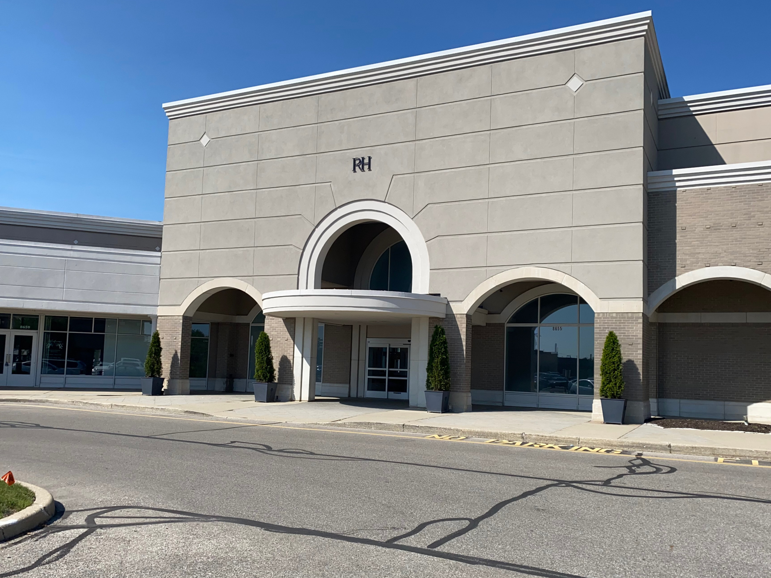 RH, DSW stores on the move along 86th/82nd Street corridor