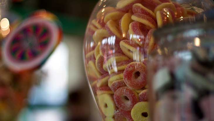 Request] How Many Smarties In This Jar? (Which Method Is Best To Use, And What Would You Guess?) : R/Theydidthemath Counting Sweets In A Jar - Ima
