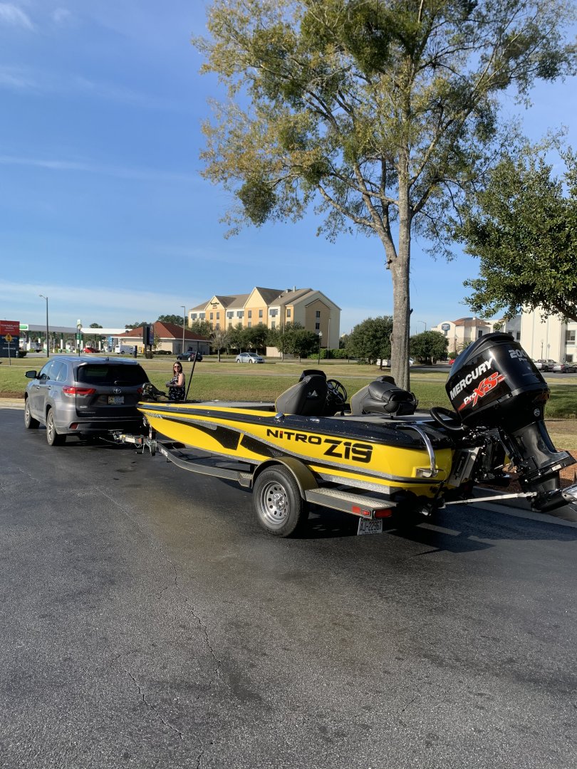 Backing up 2019 nitro z20 pro with dual axle trailer with surge brakes