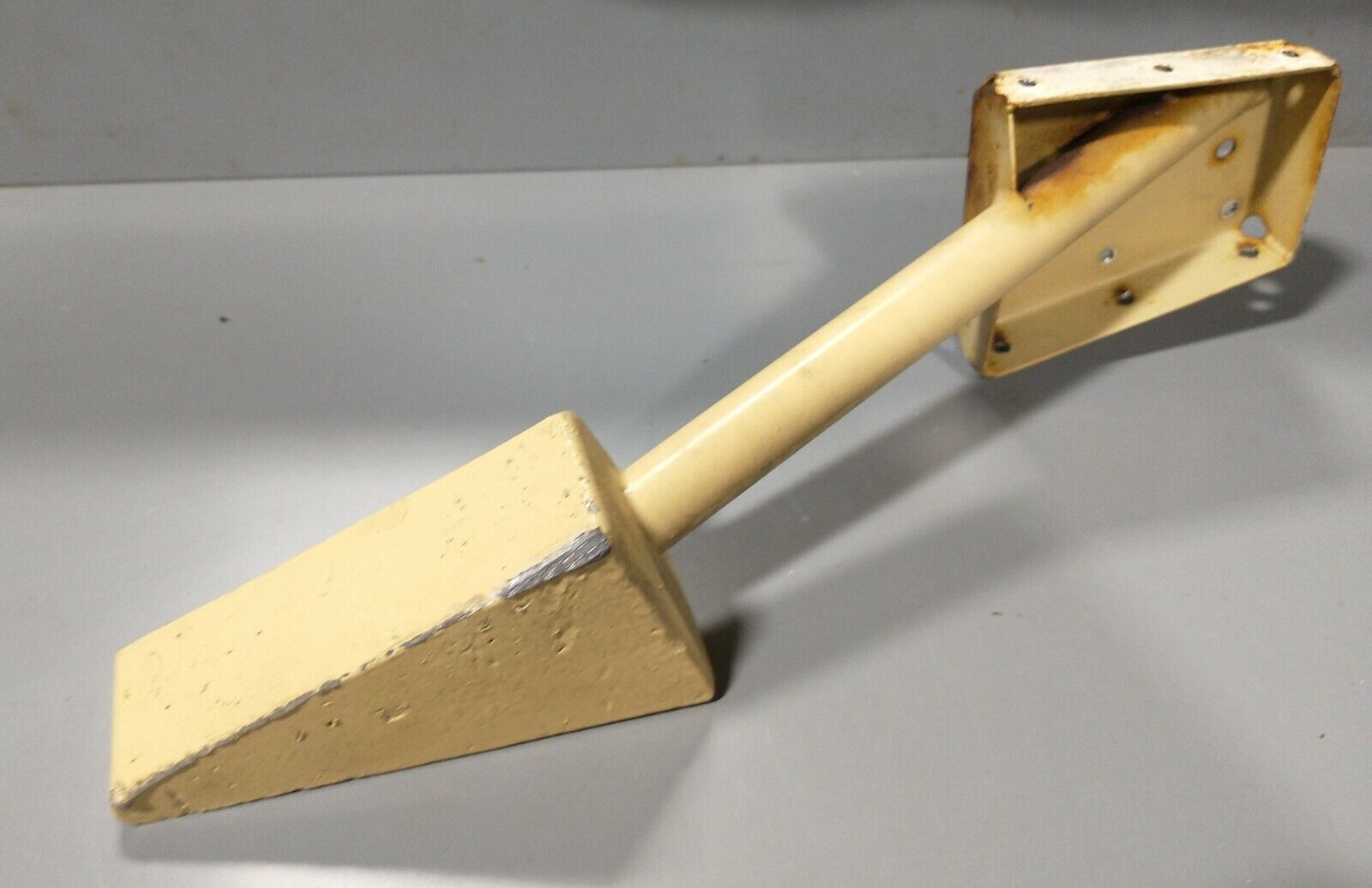 PA28161 Aileron Counter Weight (Peek a Boo) Piper Aviation & Pilots