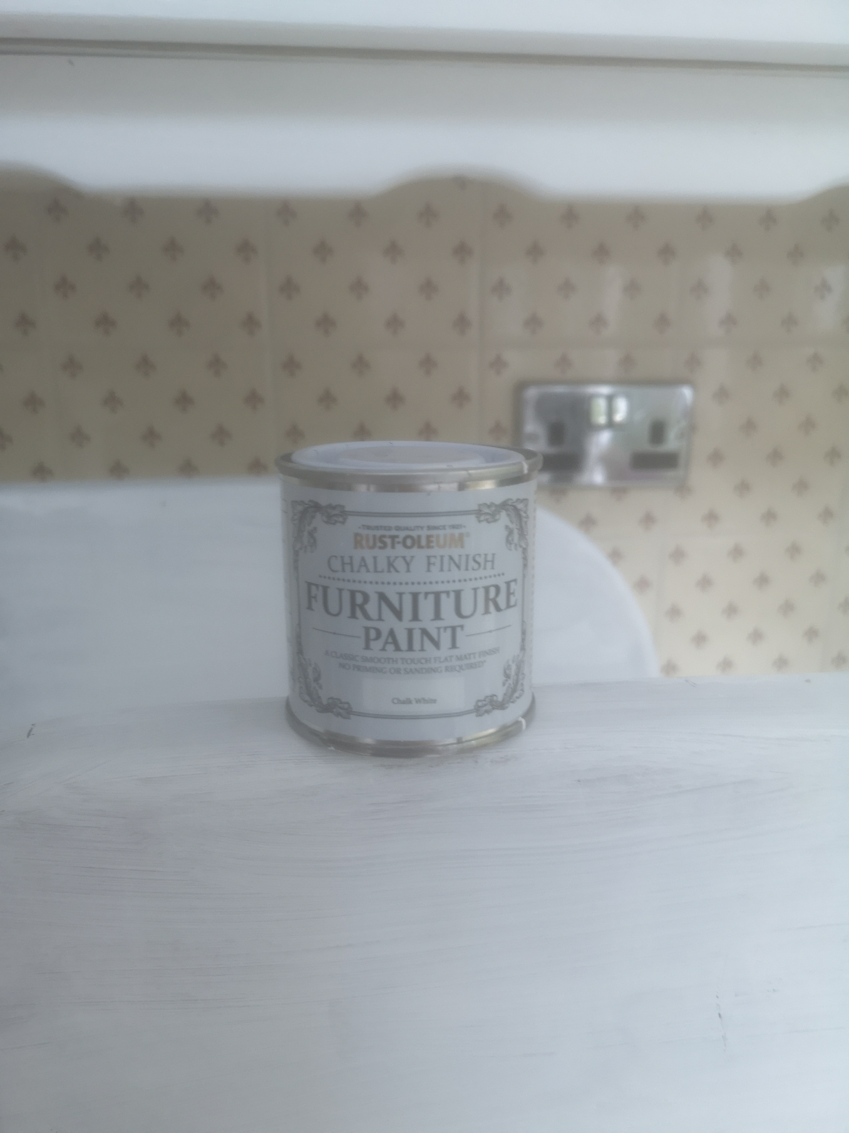 Osmo polyx oil on white chalk paint? UK