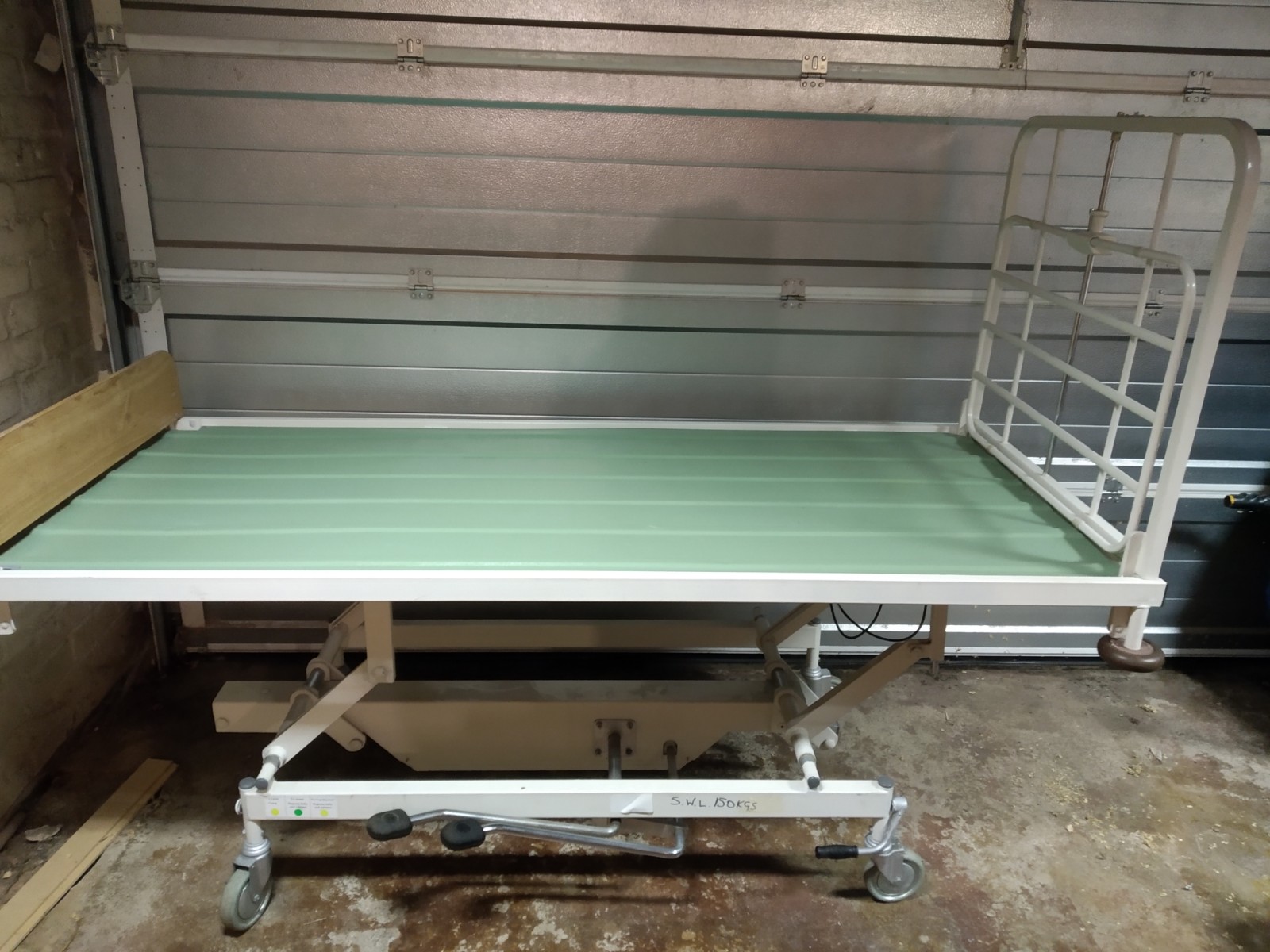 For Sale Hydraulic Hospital Bed UK