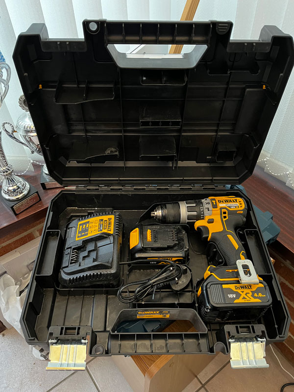 For Sale Dewalt DCD796M2 18V 2x4Ah LiIon XR BL Hammer Drill Kit UK