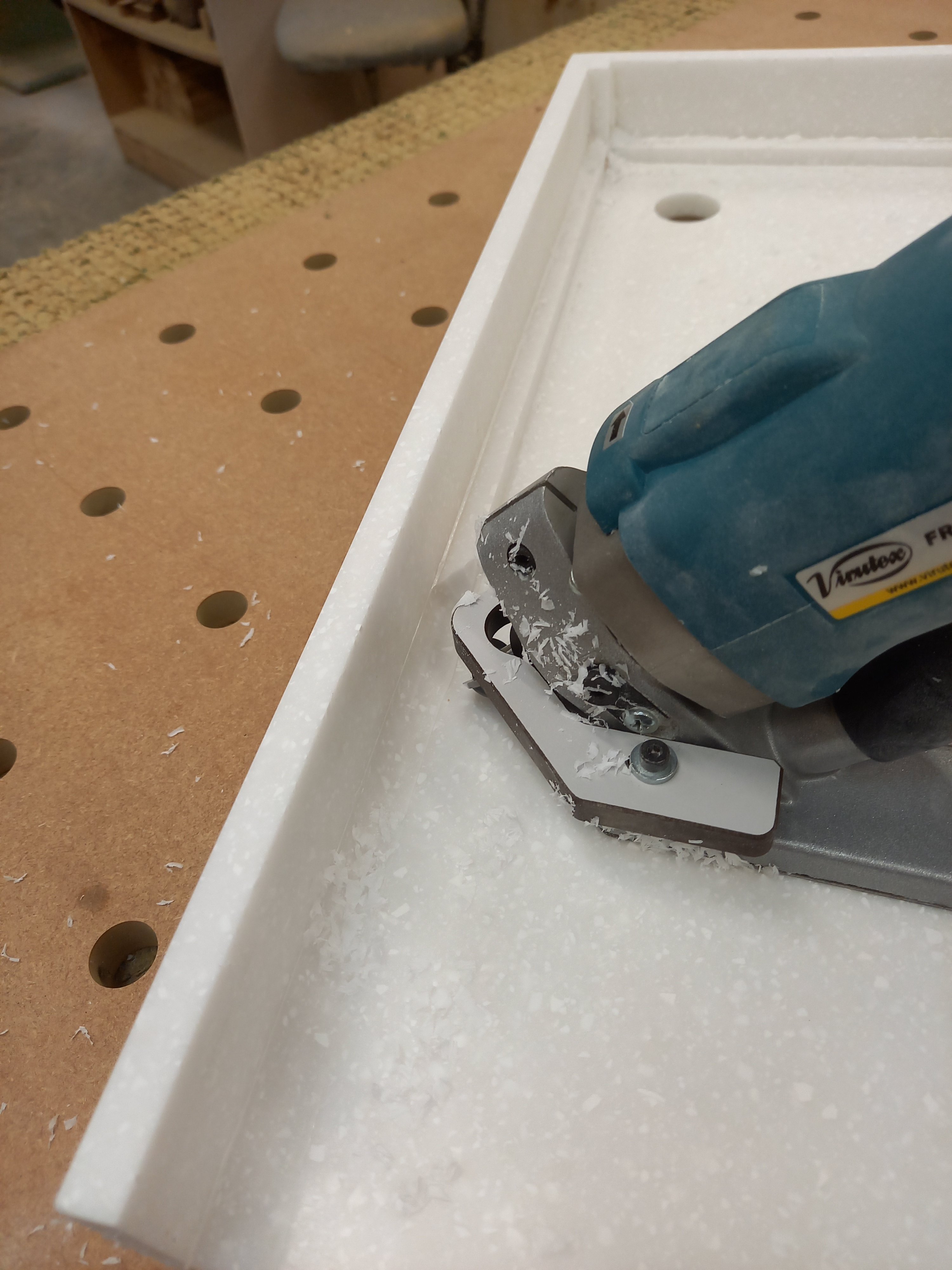 Quarter round bathroom sink UK