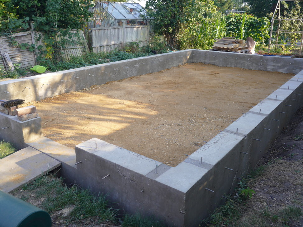 Workshop build, wood frame on concrete foundation | UK Workshop