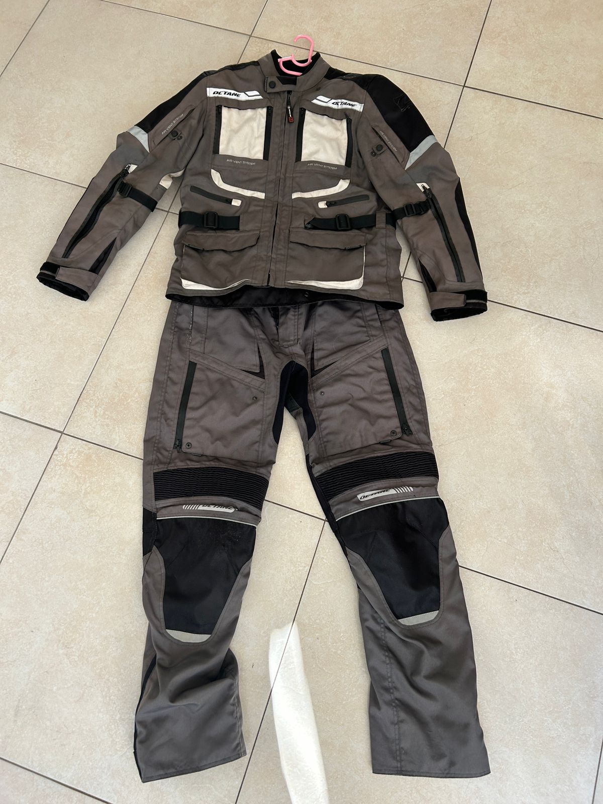 Sold Octane Vision Adventure Suit almost new Wild Dog Adventure Riding