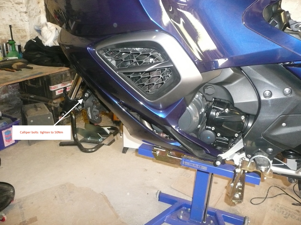 Showing calliper bolts - Triumph Trophy Photos Gallery