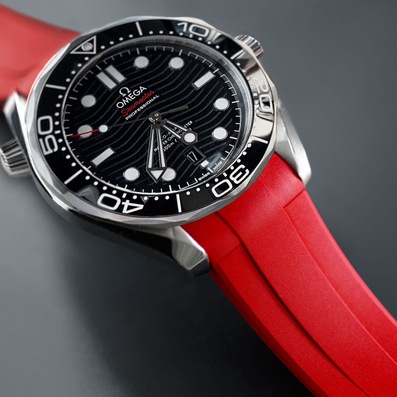 러버비 탱버클 러버 오메가 씨마스터 300