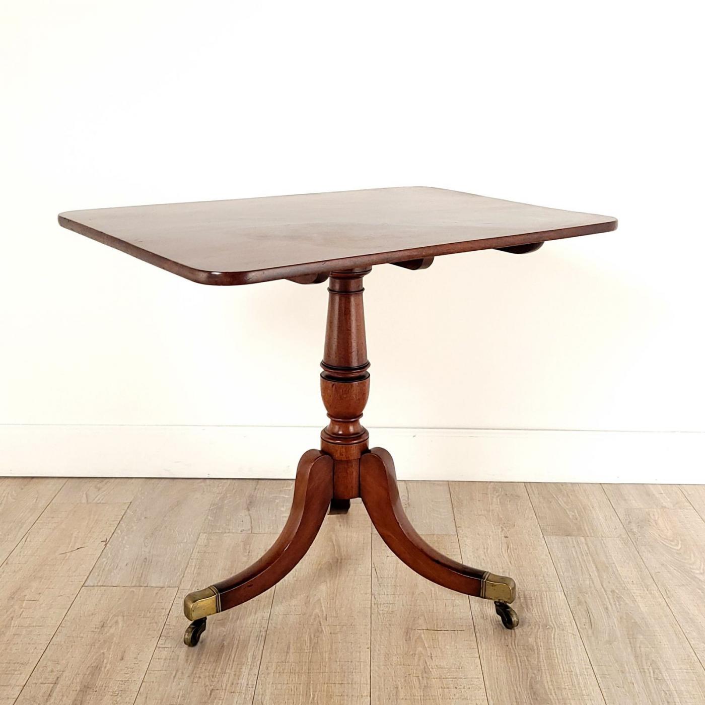 Regency Period Rectangular Tea Table with Rounded Corners, circa 1810