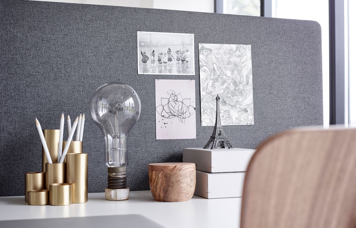 Q20 Desk Holmris JEB IndesignLive The Collection