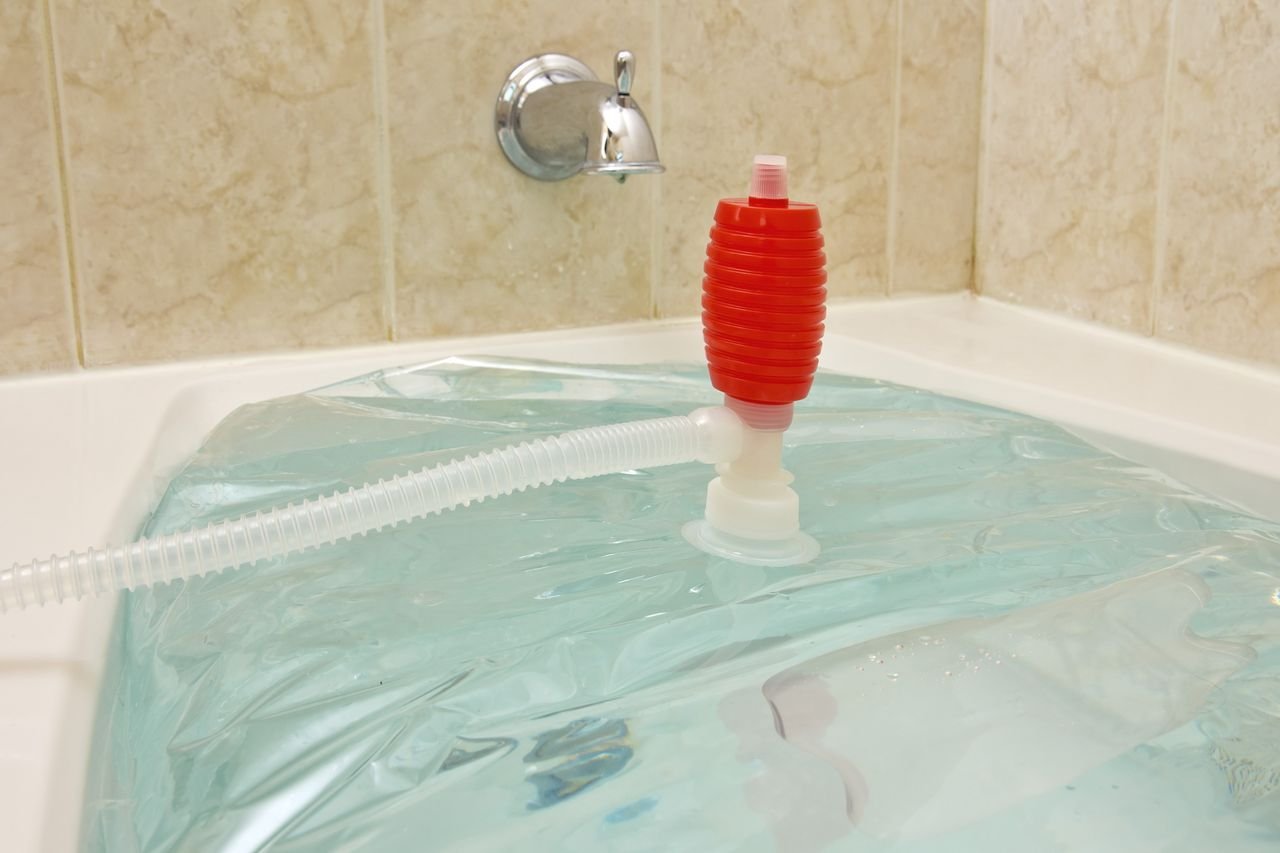 Emergency Water System Holds 100 Gal. in Your Bathtub