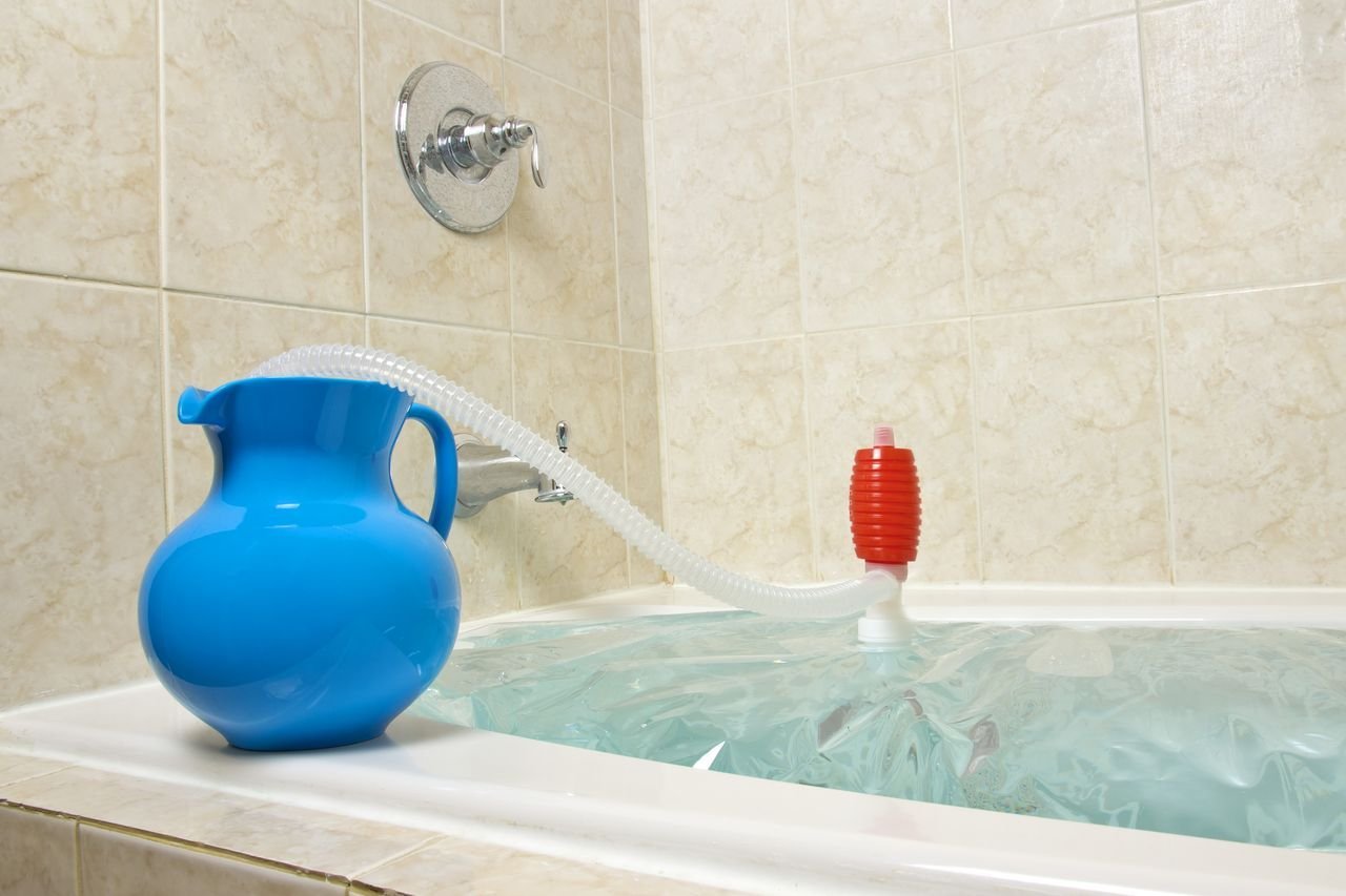 Emergency Water System Holds 100 Gal. in Your Bathtub