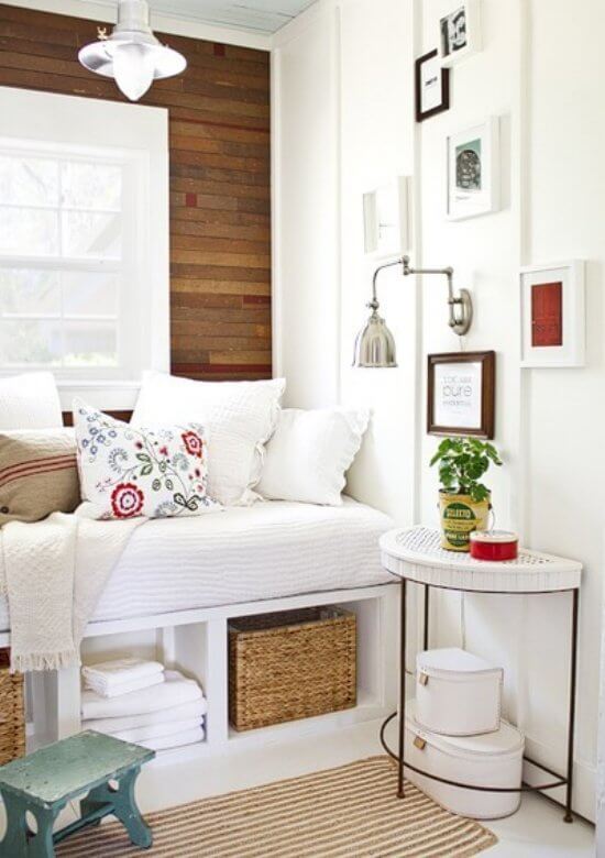 Salvaged Wood Interior Walls • Insteading