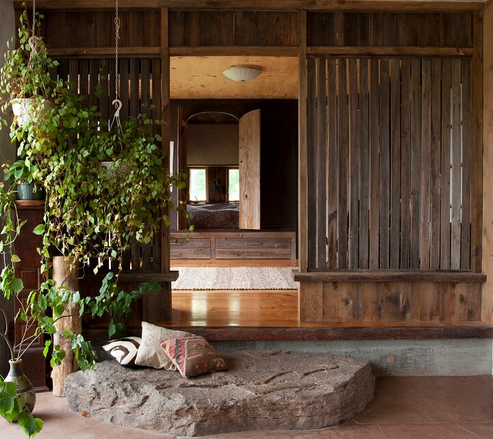 Salvaged Wood Interior Walls • Insteading