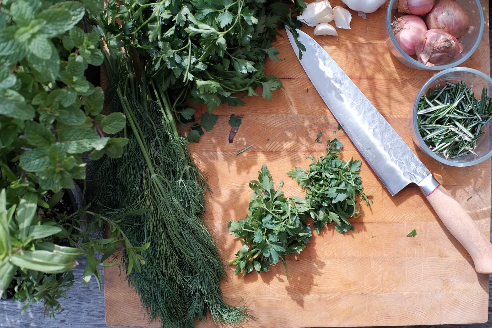Complete Guide to Culinary Herbs and How to Use Them • Insteading