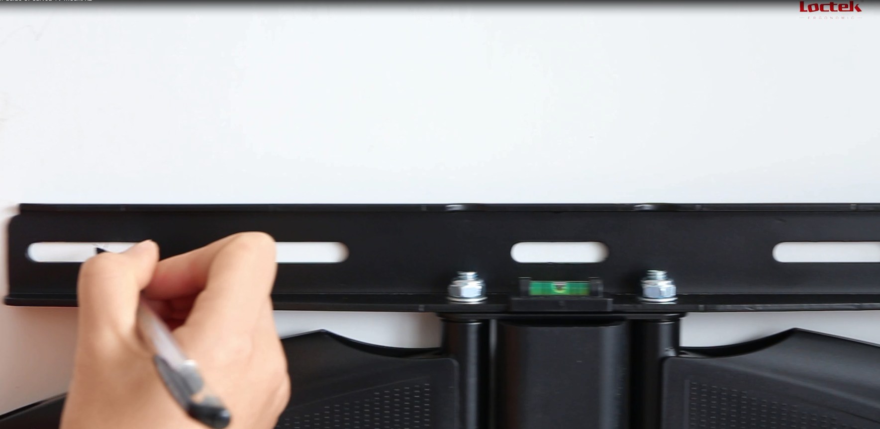 HOW TO WALL MOUNT a CURVED TV 6 Steps Instructables HOW TO WALL MOUNT a CURVED TV 6 Steps Instructables
