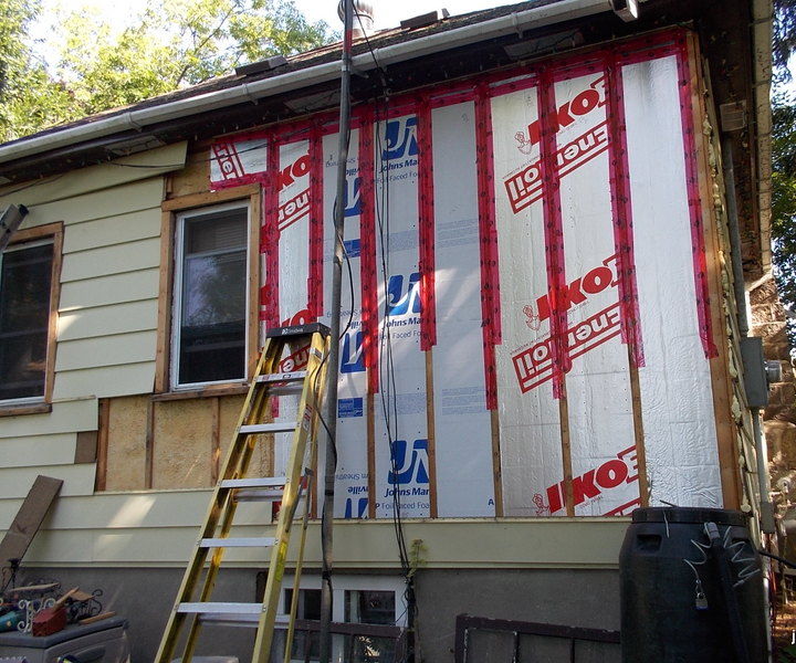 Adding Insulation to the Exterior of My House. 5 Steps