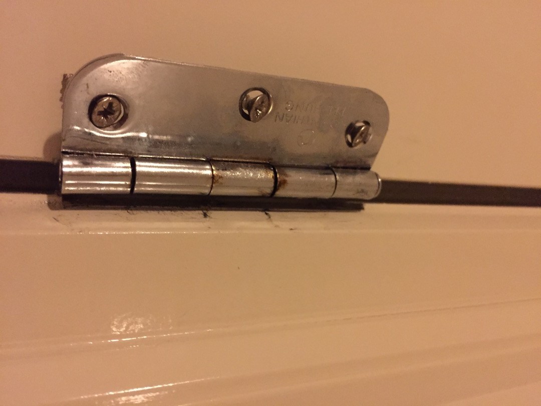 How to Fix Broken Door Hinge Instructables
