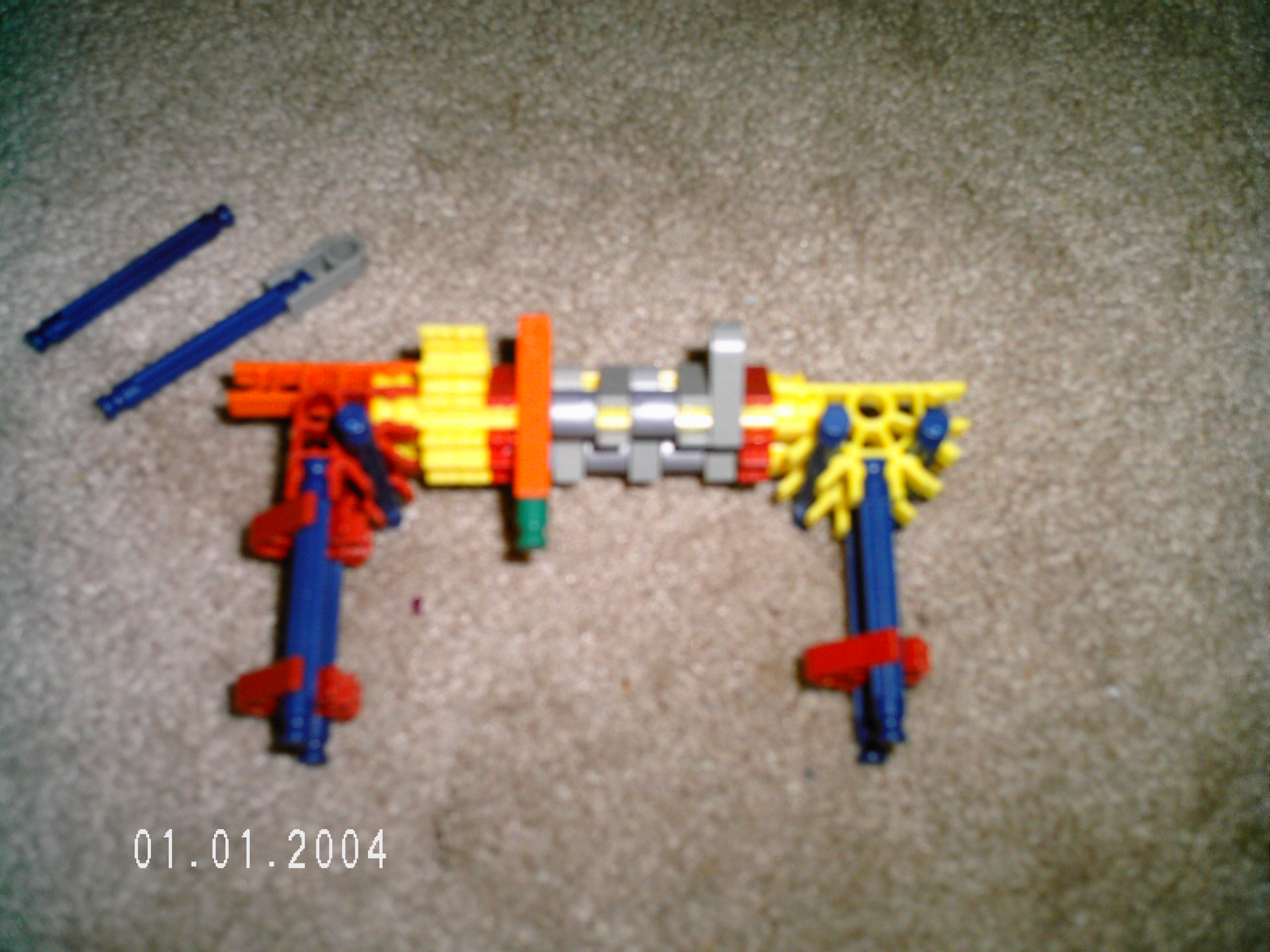 Easy Knex Pistol : 6 Steps - Instructables