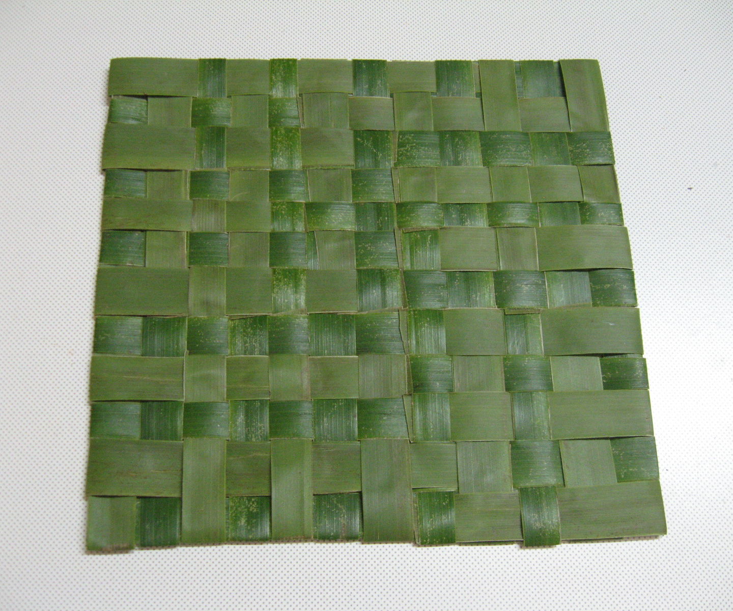 How to Weave a Small Mat From Coconut Leaves 4 Steps (with Pictures) Instructables